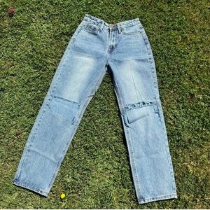 Distressed High Rise Baggy Jeans
- Size: Small